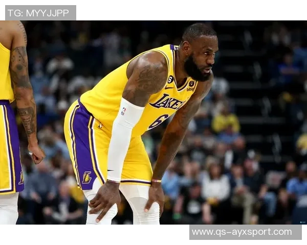 詹姆斯谈球队投篮表现坚信命中率将回暖强调防守是赢球关键 詹姆斯谈球队投篮表现坚信命中率将回暖强调防守是赢球关键